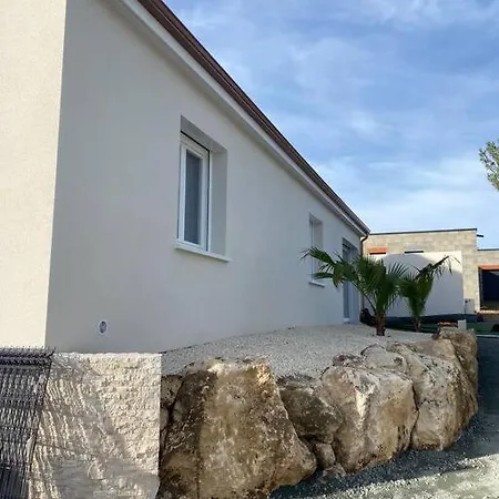 Maison By Sana Proche Du Lac Châtellerault Buitenkant foto